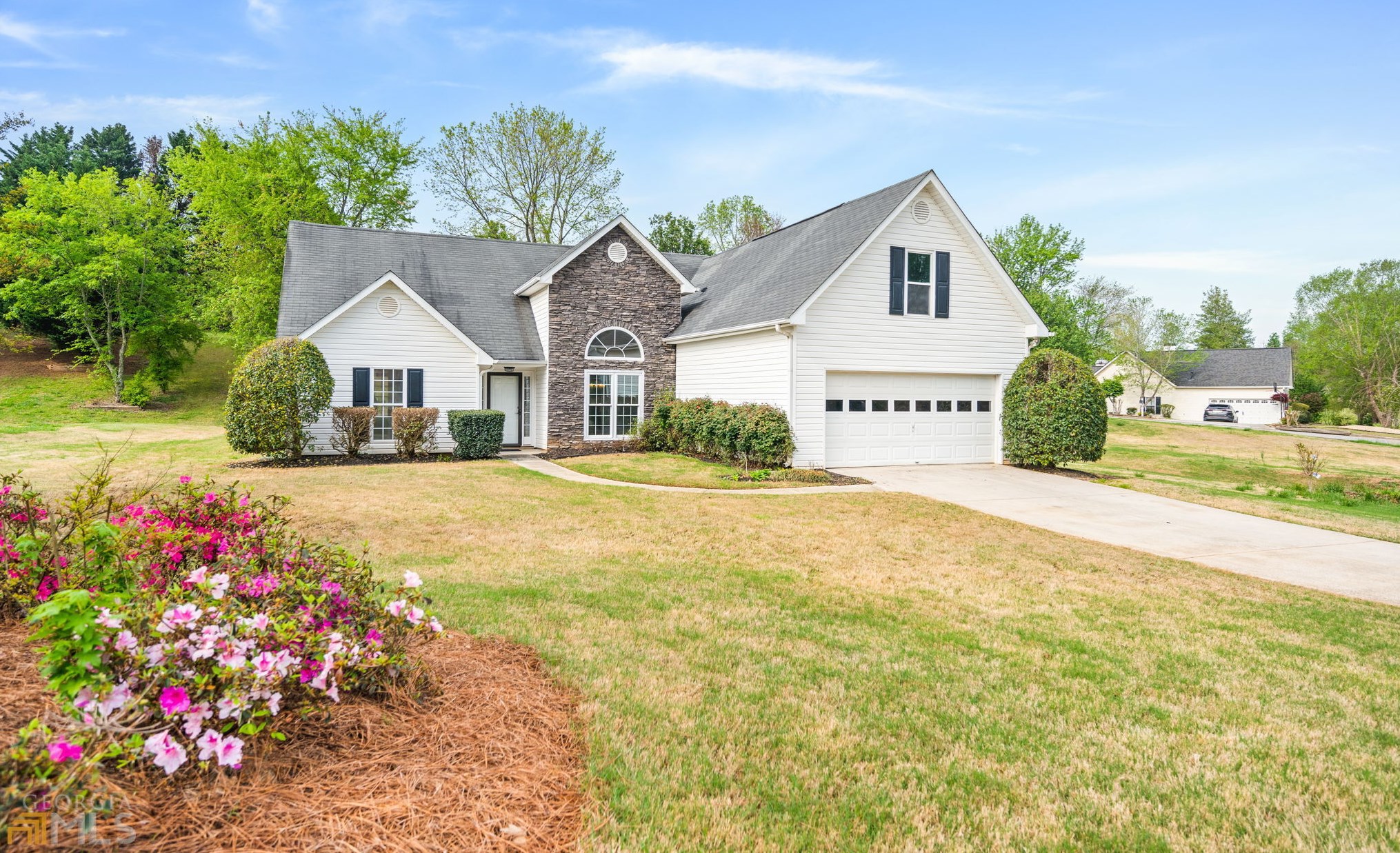 6073 Devonshire Dr, Flowery Branch, GA 30542-5441
