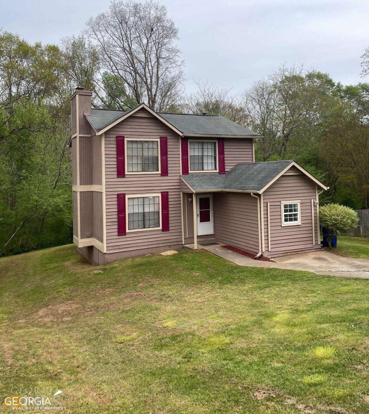 1159 Mainstreet Valley Dr, Stone Mountain GA  30088-2732 exterior