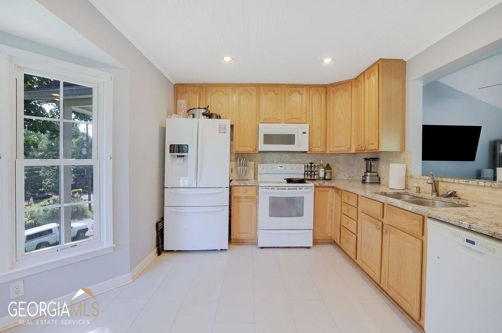 1900 Clinton Pl, Lawrenceville GA  30043-3501 exterior