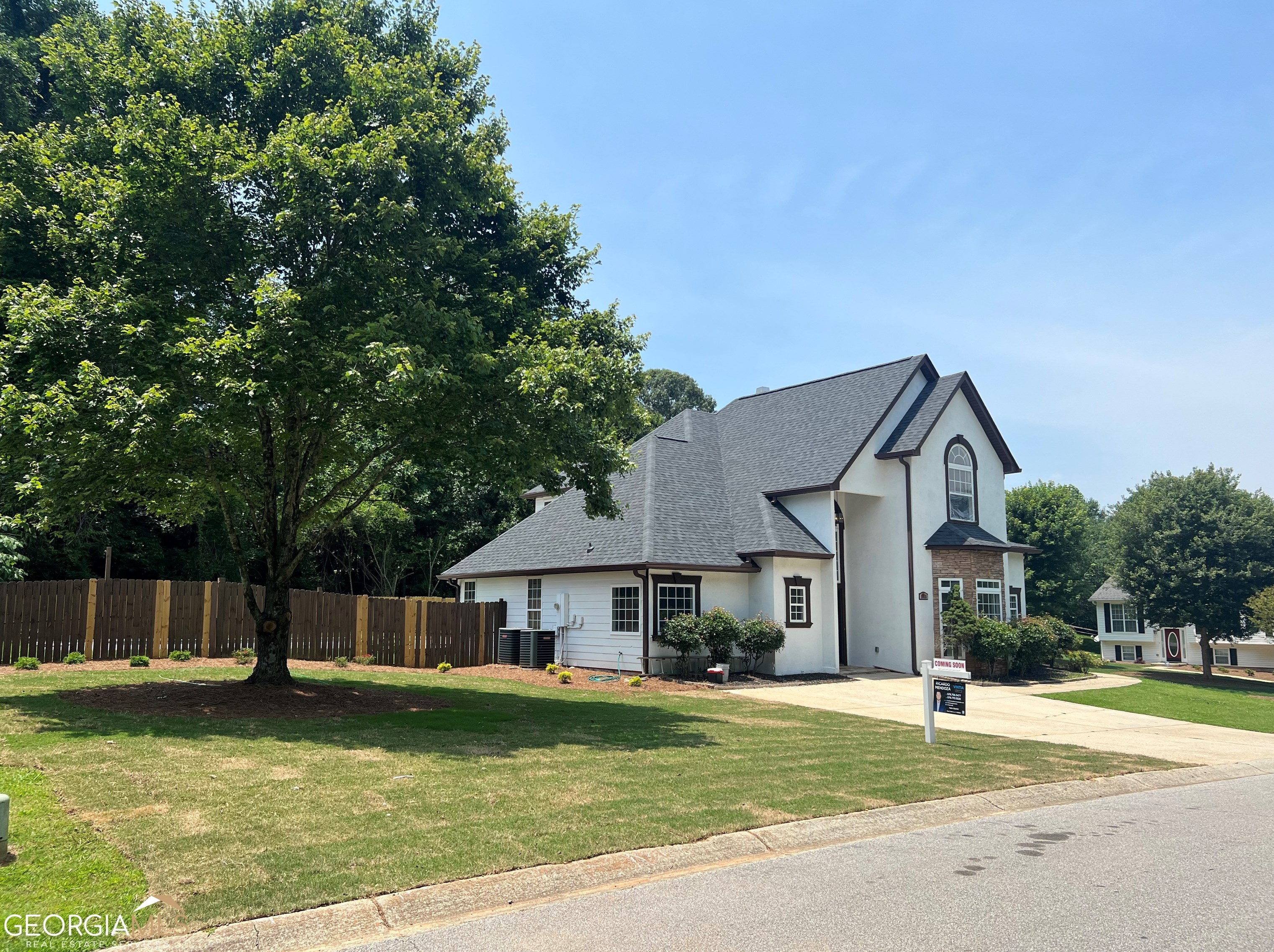 5055 Holly Hock Dr, Flowery Branch, GA 30542-5265