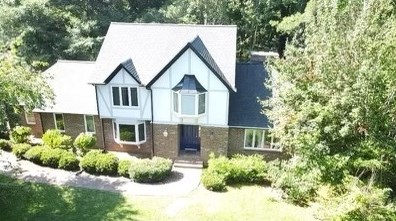 145 Dawn Dr, Fayetteville, GA 30215