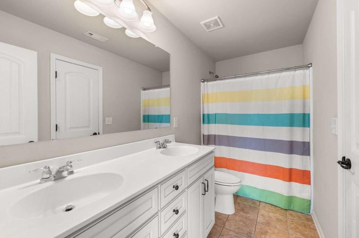 6547 Lemon Grass Ln, Flowery Branch GA  30542-5098 exterior