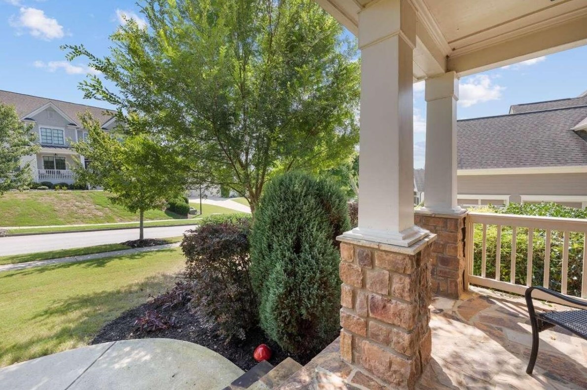 6547 Lemon Grass Ln, Flowery Branch GA  30542-5098 exterior