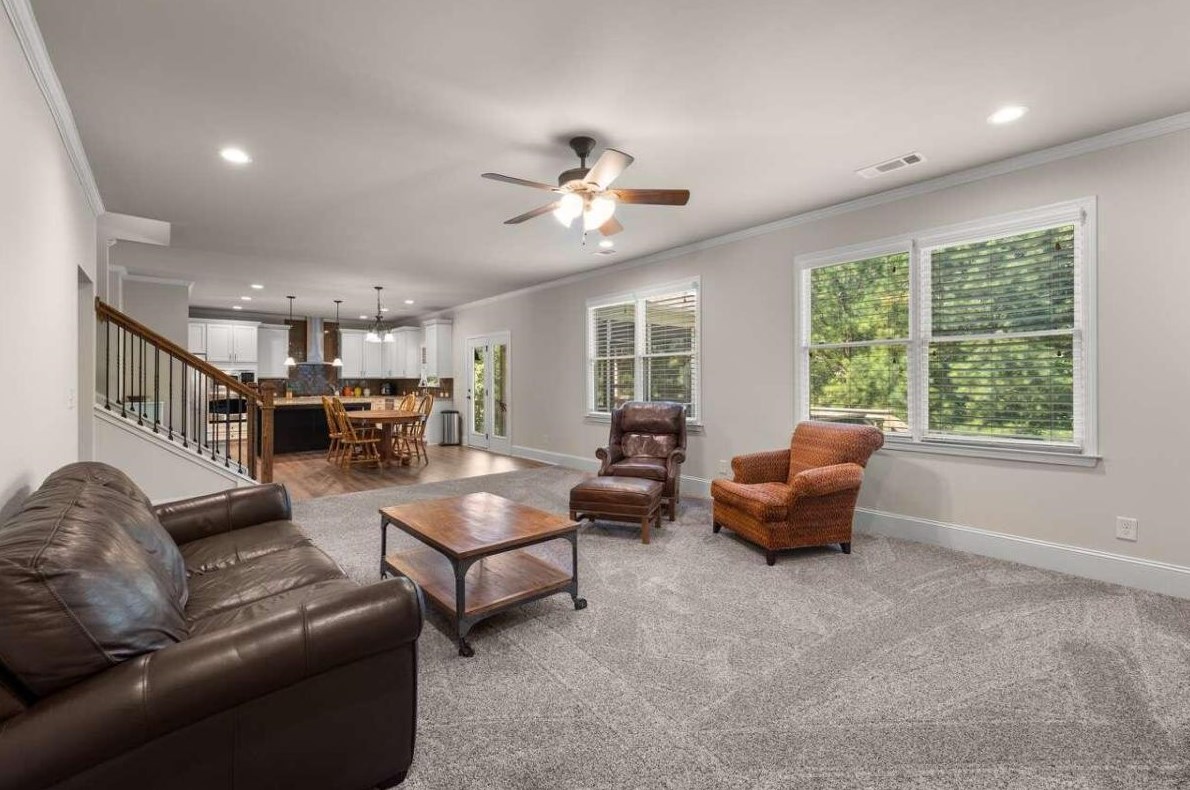 6547 Lemon Grass Ln, Flowery Branch GA  30542-5098 exterior