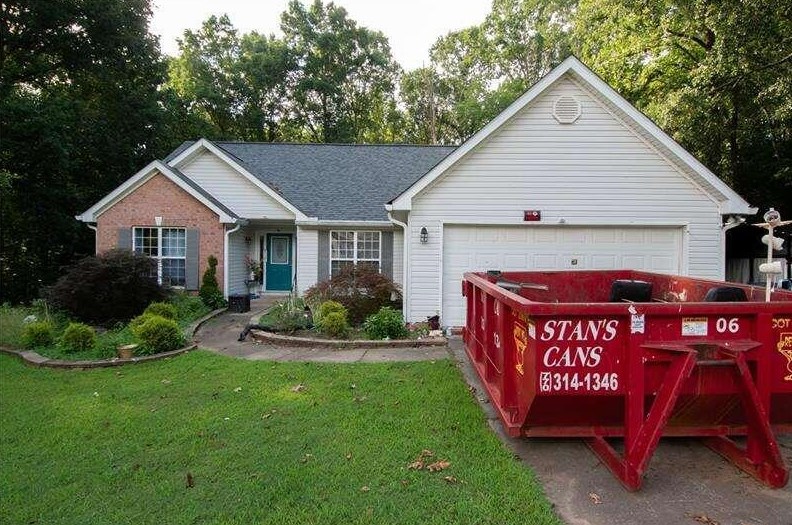 6241 Clearbrook Dr, Flowery Branch, GA 30542-7510