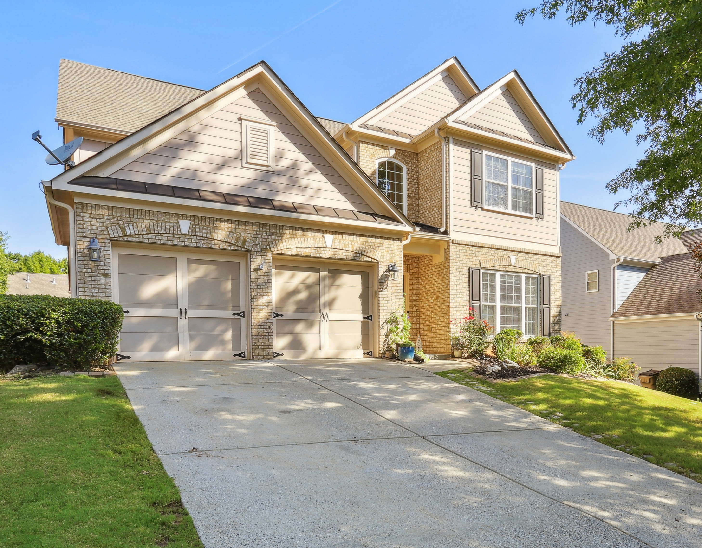 7831 Keepsake Ln, Flowery Branch, GA 30542-7549