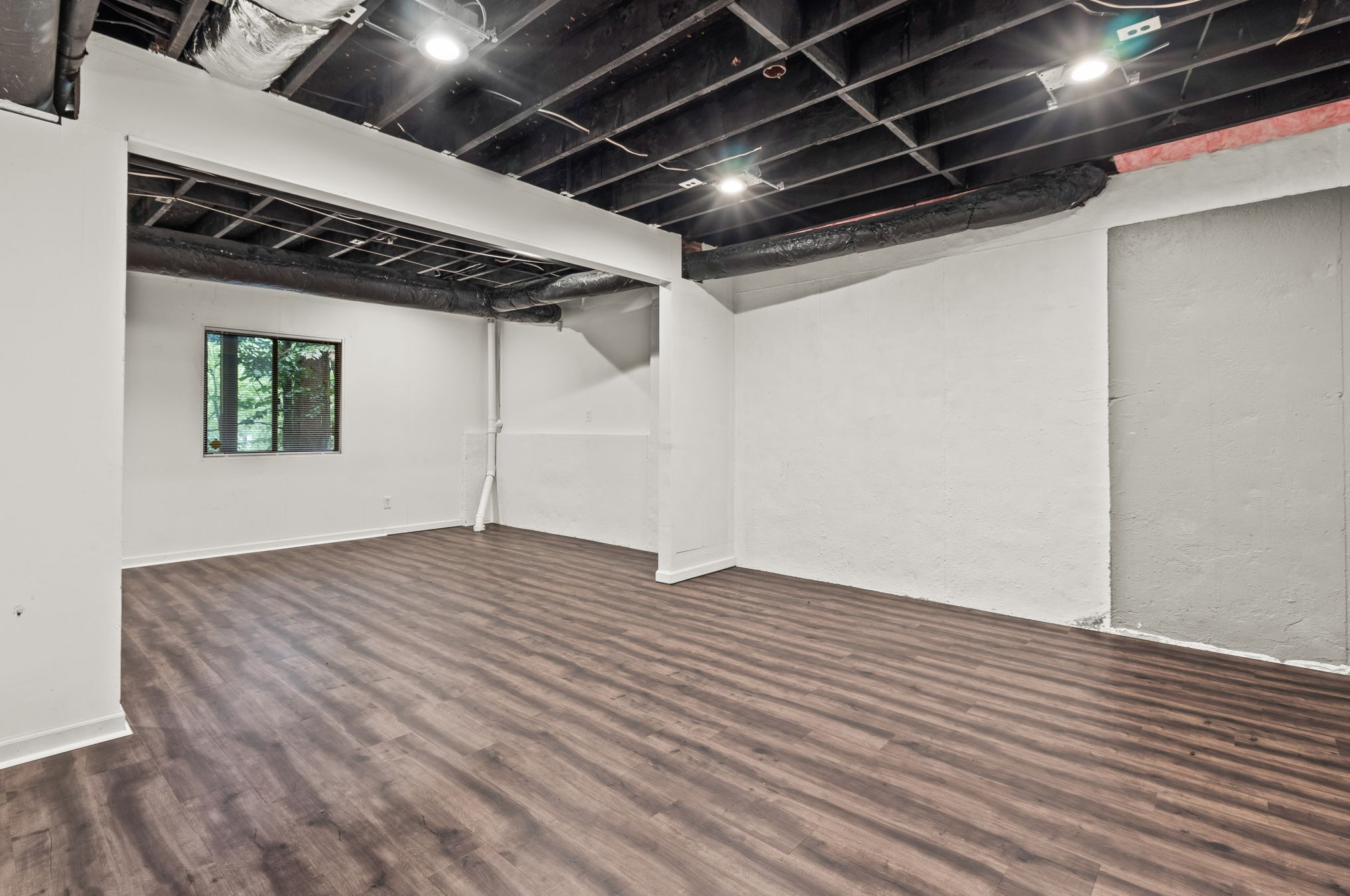 220 Wessex Ct, Atlanta GA  30328-2664 exterior