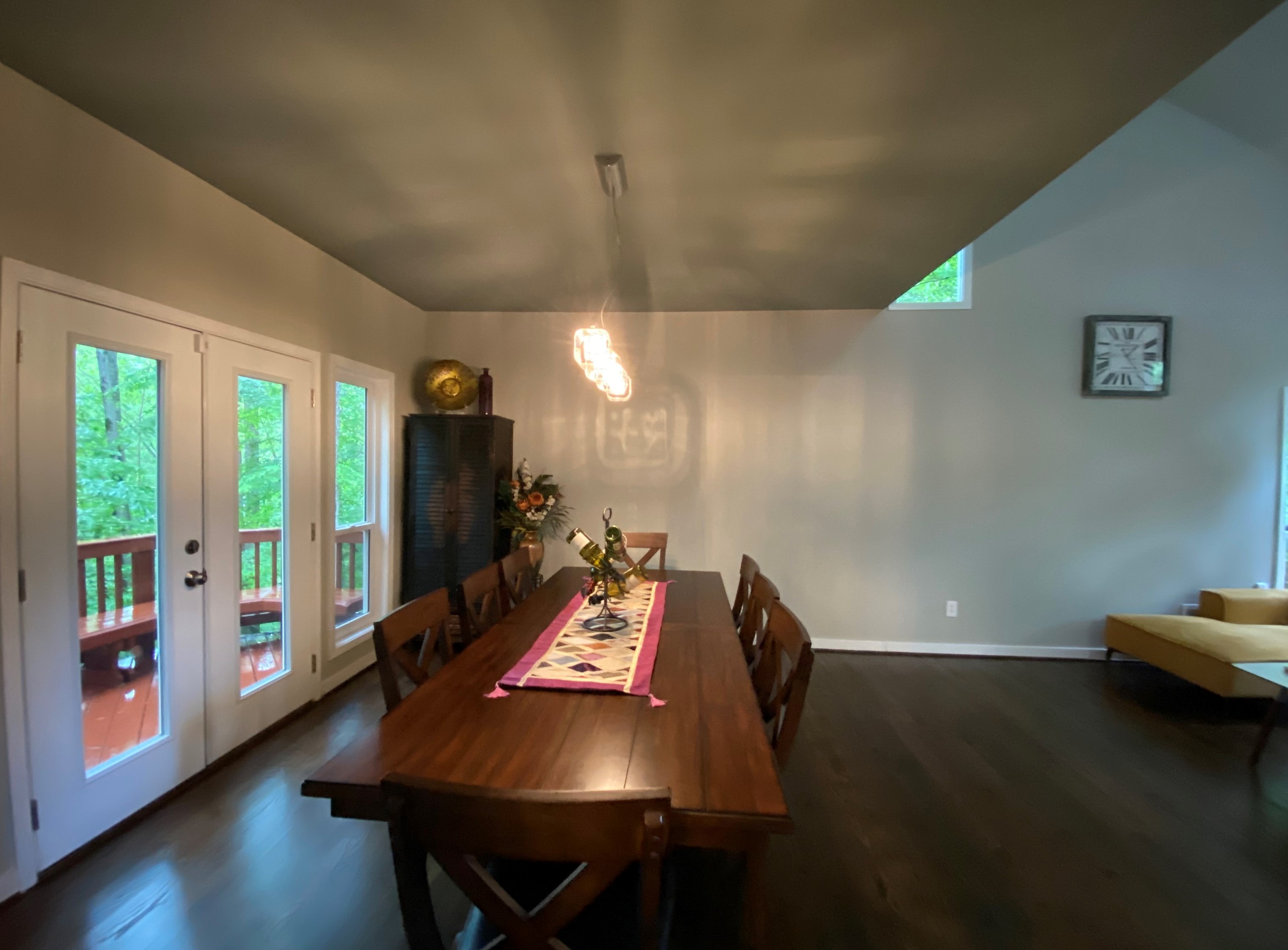 220 Wessex Ct, Atlanta GA  30328-2664 exterior