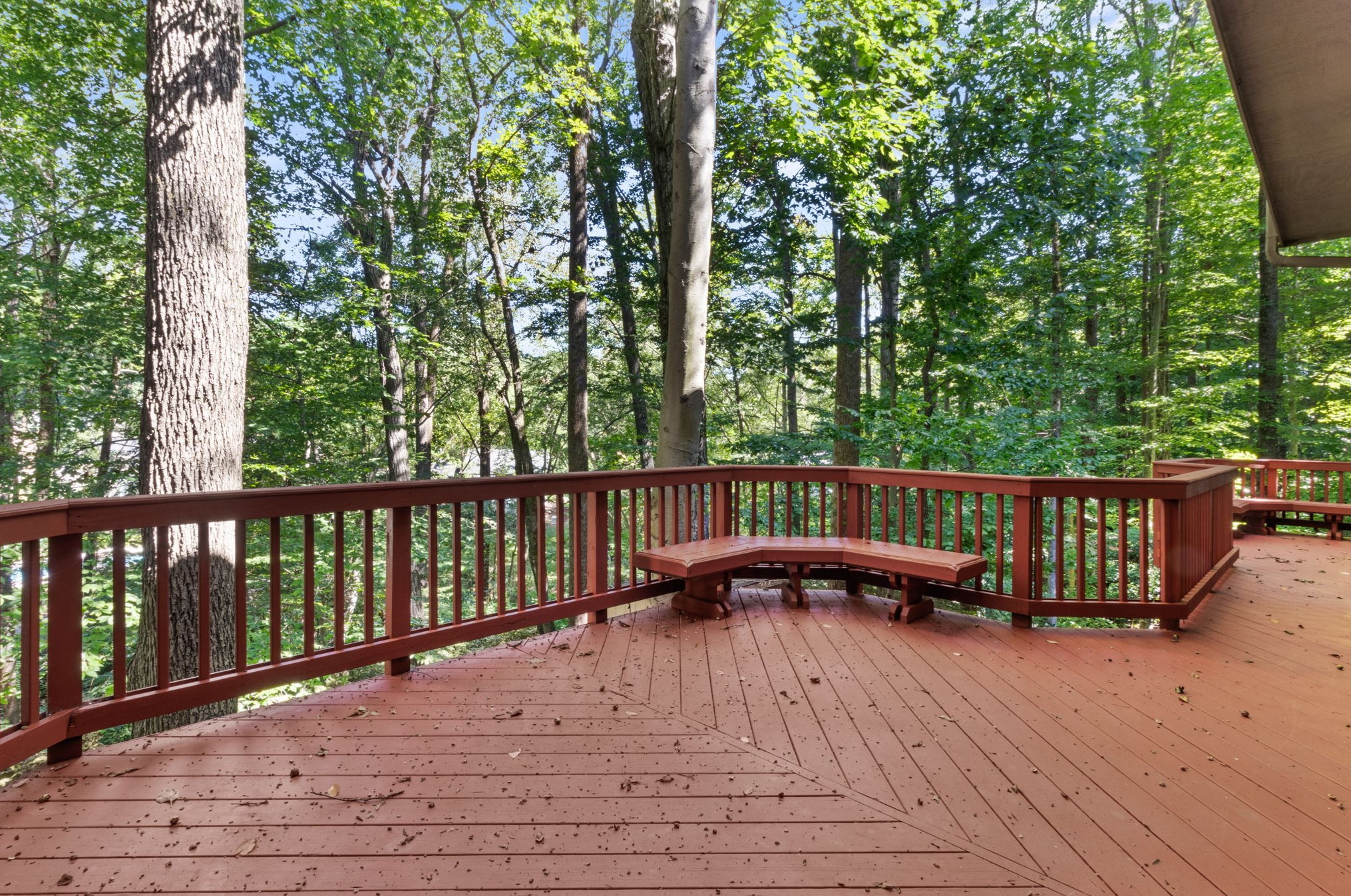 220 Wessex Ct, Atlanta GA  30328-2664 exterior