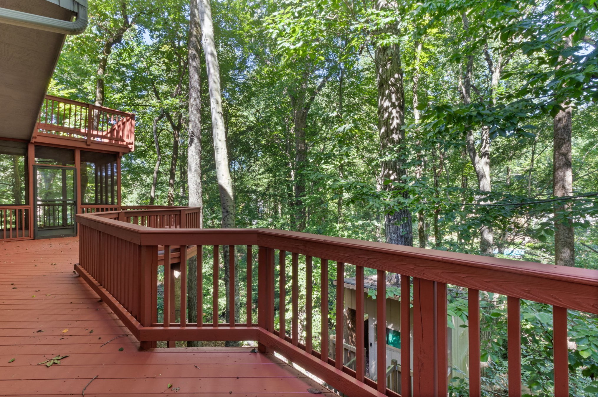 220 Wessex Ct, Atlanta GA  30328-2664 exterior