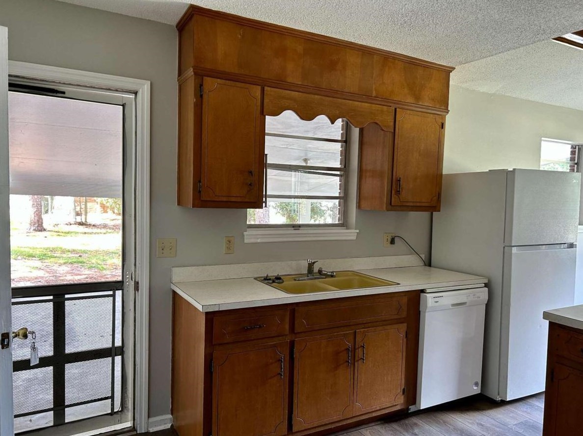 115 Camellia Dr, Reidsville, GA 30453-4907