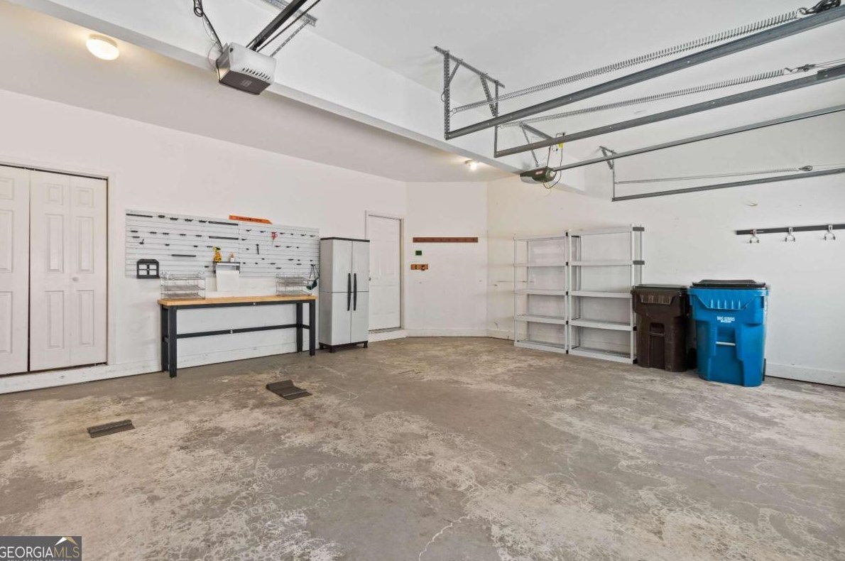 1000 Graystone Xing, Alpharetta GA  30005-7433 exterior