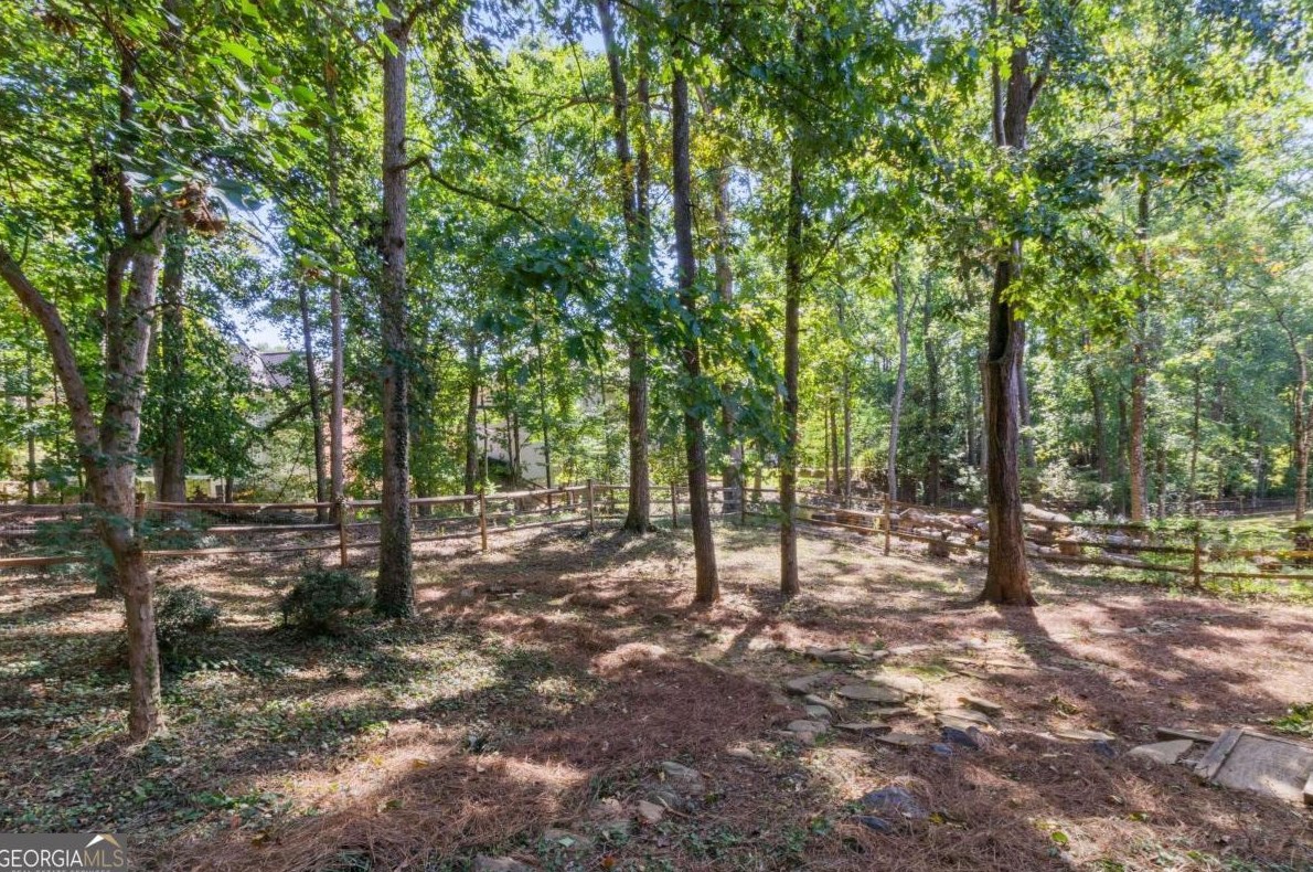 1000 Graystone Xing, Alpharetta GA  30005-7433 exterior