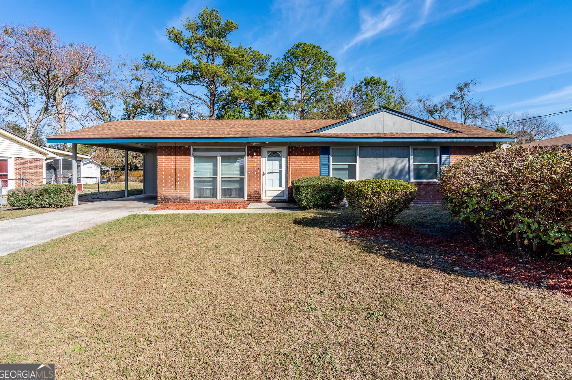 609 Palmetto St, Hinesville, GA 31313-2925