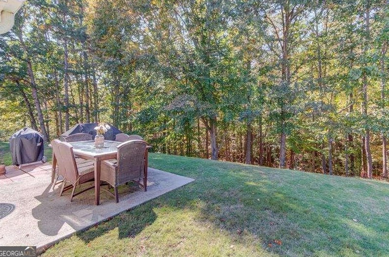 4624 Fox Forrest Dr, Flowery Branch GA  30542-3490 exterior