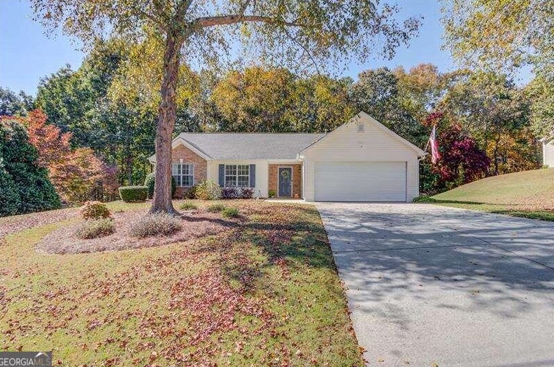 4624 Fox Forrest Dr, Flowery Branch GA  30542-3490 exterior