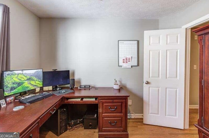 4624 Fox Forrest Dr, Flowery Branch GA  30542-3490 exterior