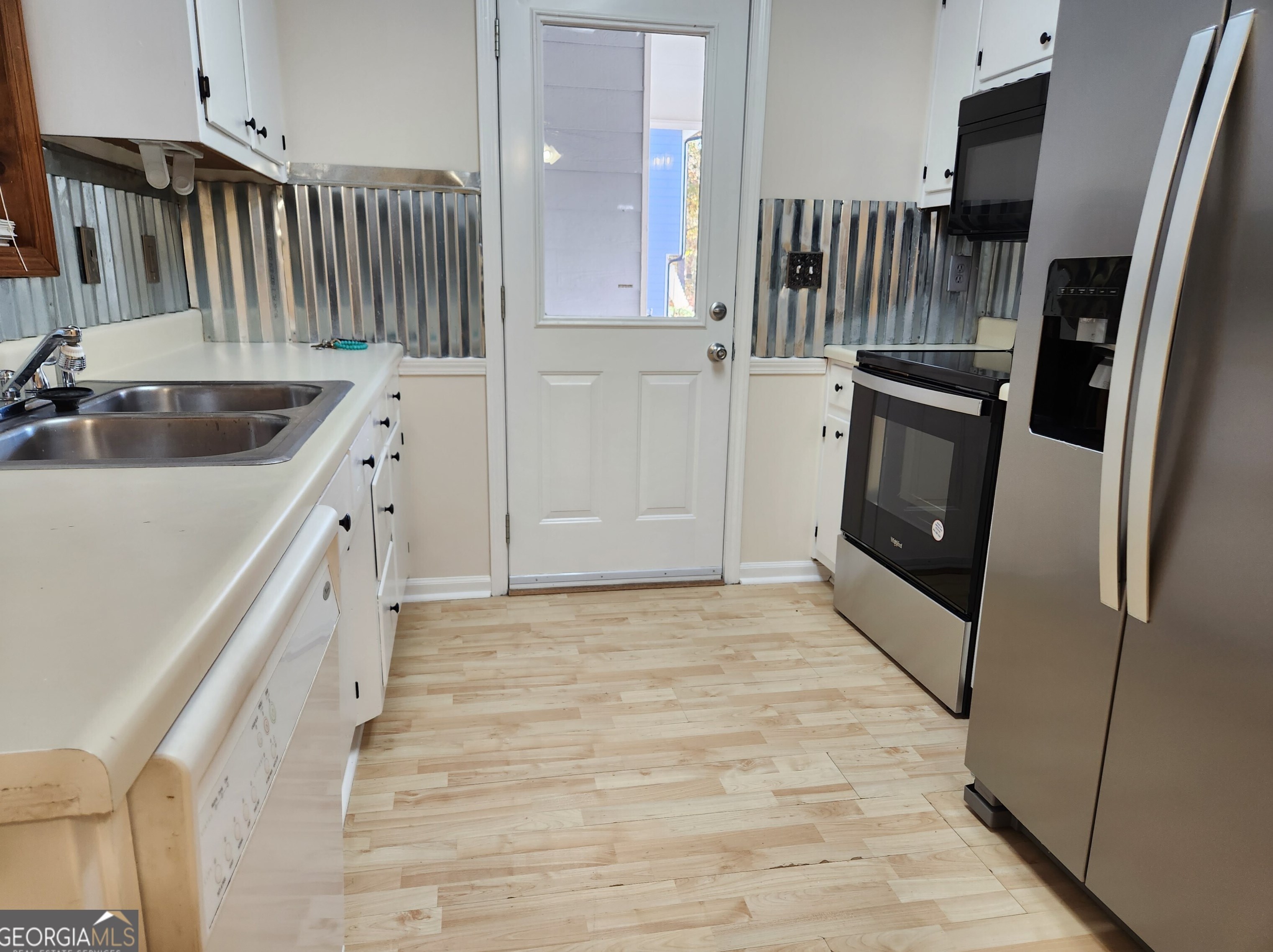 4121 Burgundy Way, Flowery Branch GA  30542-2993 exterior