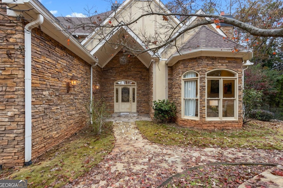 1000 Cathedral Pl, Decatur GA  30034-5065 exterior