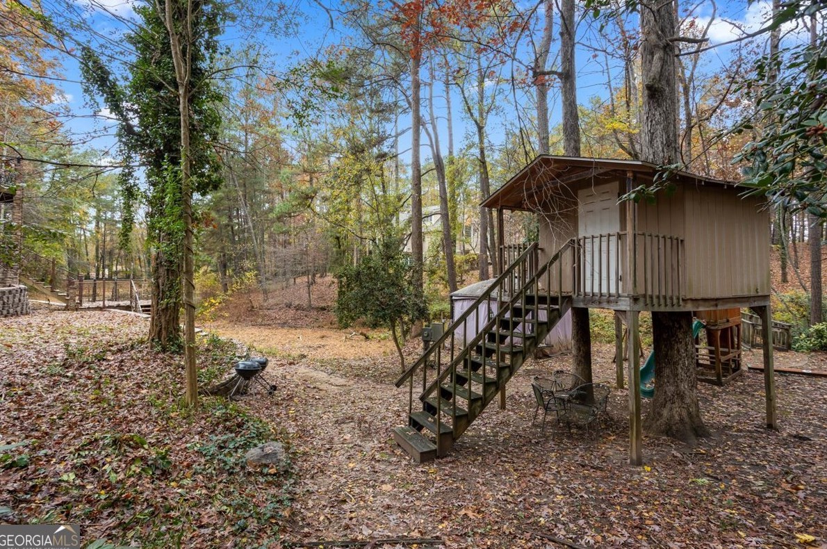 1000 Cathedral Pl, Decatur GA  30034-5065 exterior