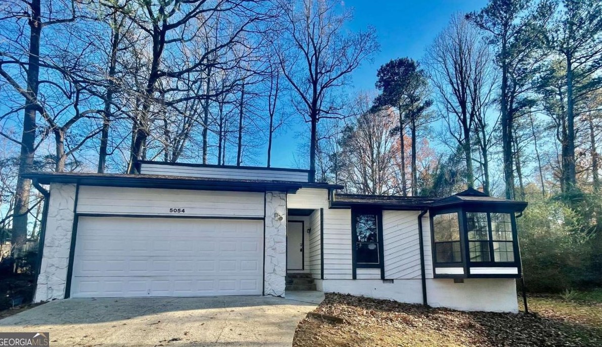 5054 Carole Pl, Stone Mountain, GA 30087-4015