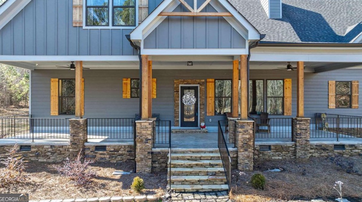 1020 Spratlin Mill Dr, Hull, GA 30646-4071