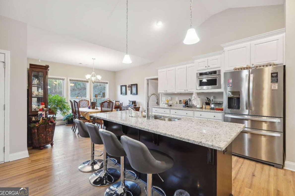 4405 Brush Creek Ct, Flowery Branch, GA 30542