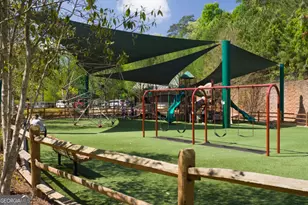 318 Sandy Springs Cir, Sandy Springs, GA 30328 - Photo 20