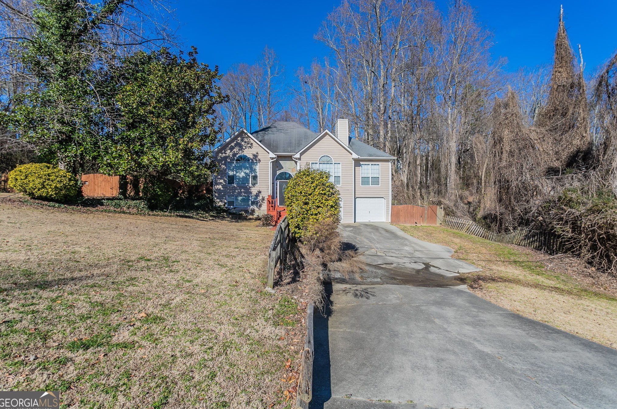 6213 Ivy Springs Dr, Flowery Branch, GA 30542-5048
