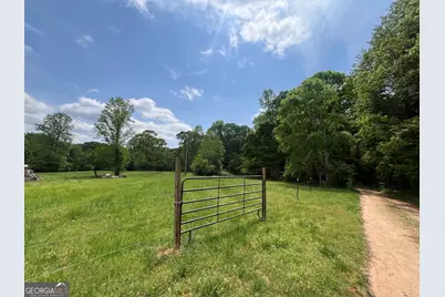 121 Carver Drive, Jefferson, GA 30549 - Photo 2