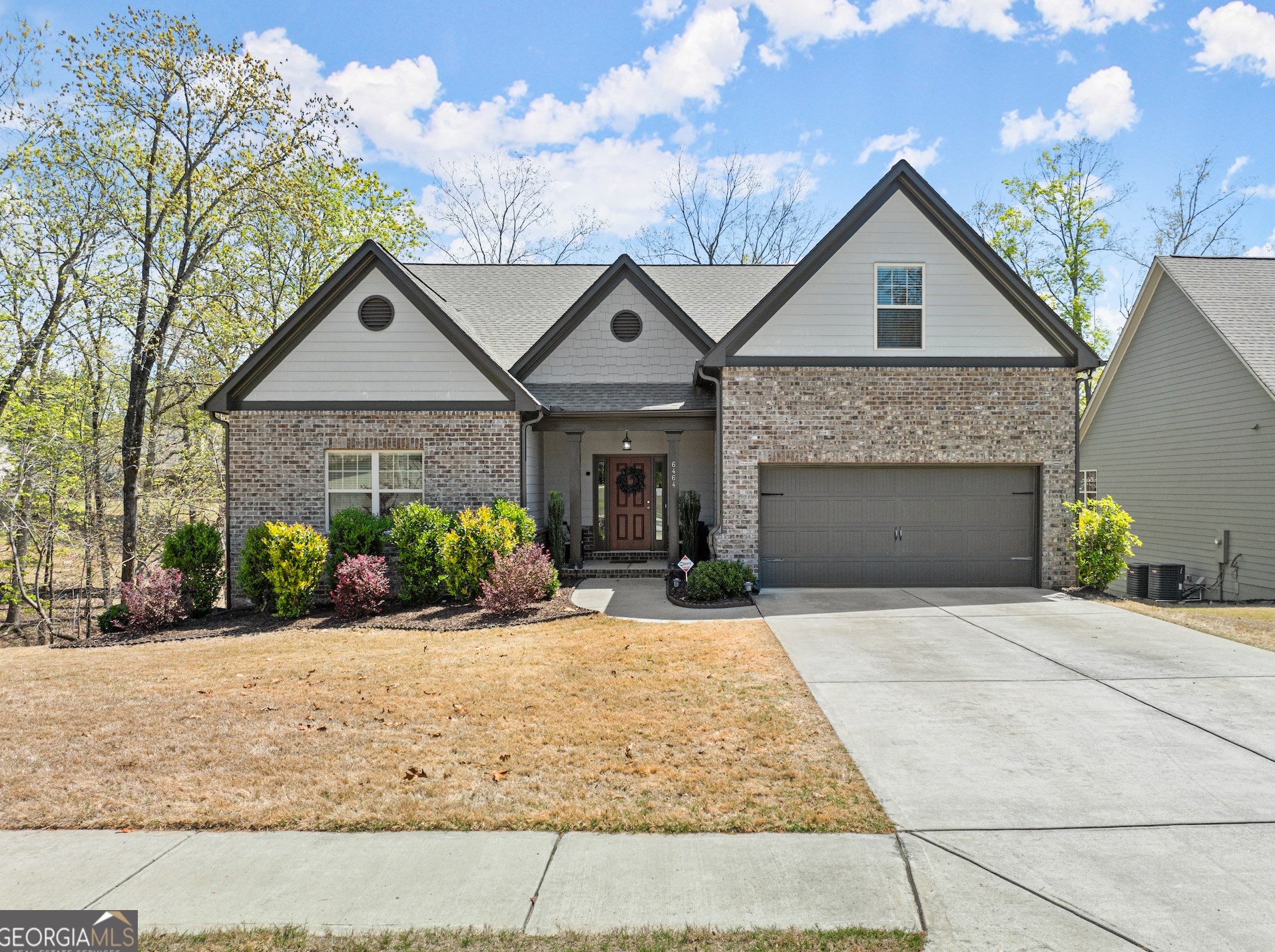 6464 Blue Herron Dr, Flowery Branch, GA 30542