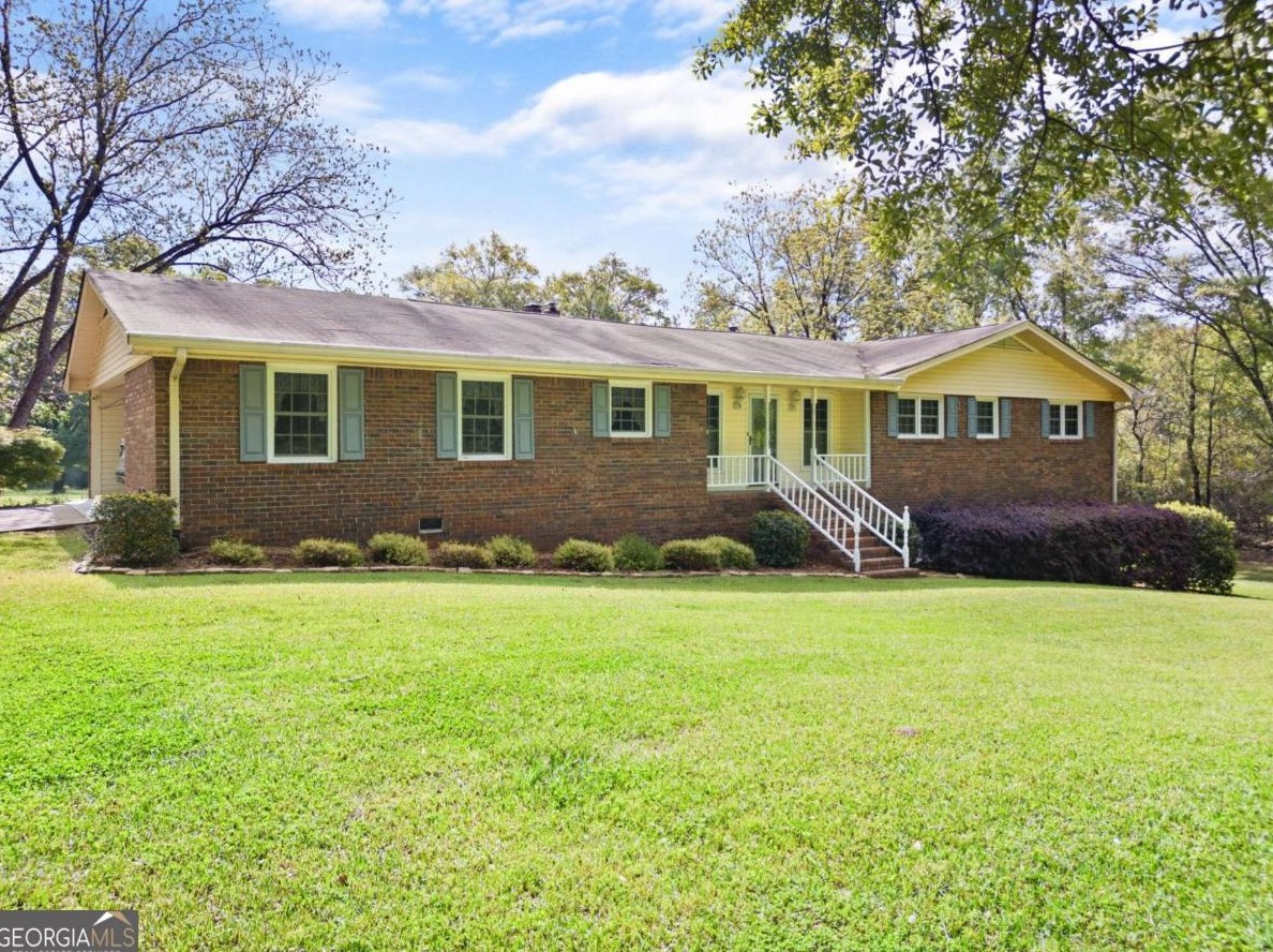 580 Prickett Ln, Douglasville, GA 30134-4679