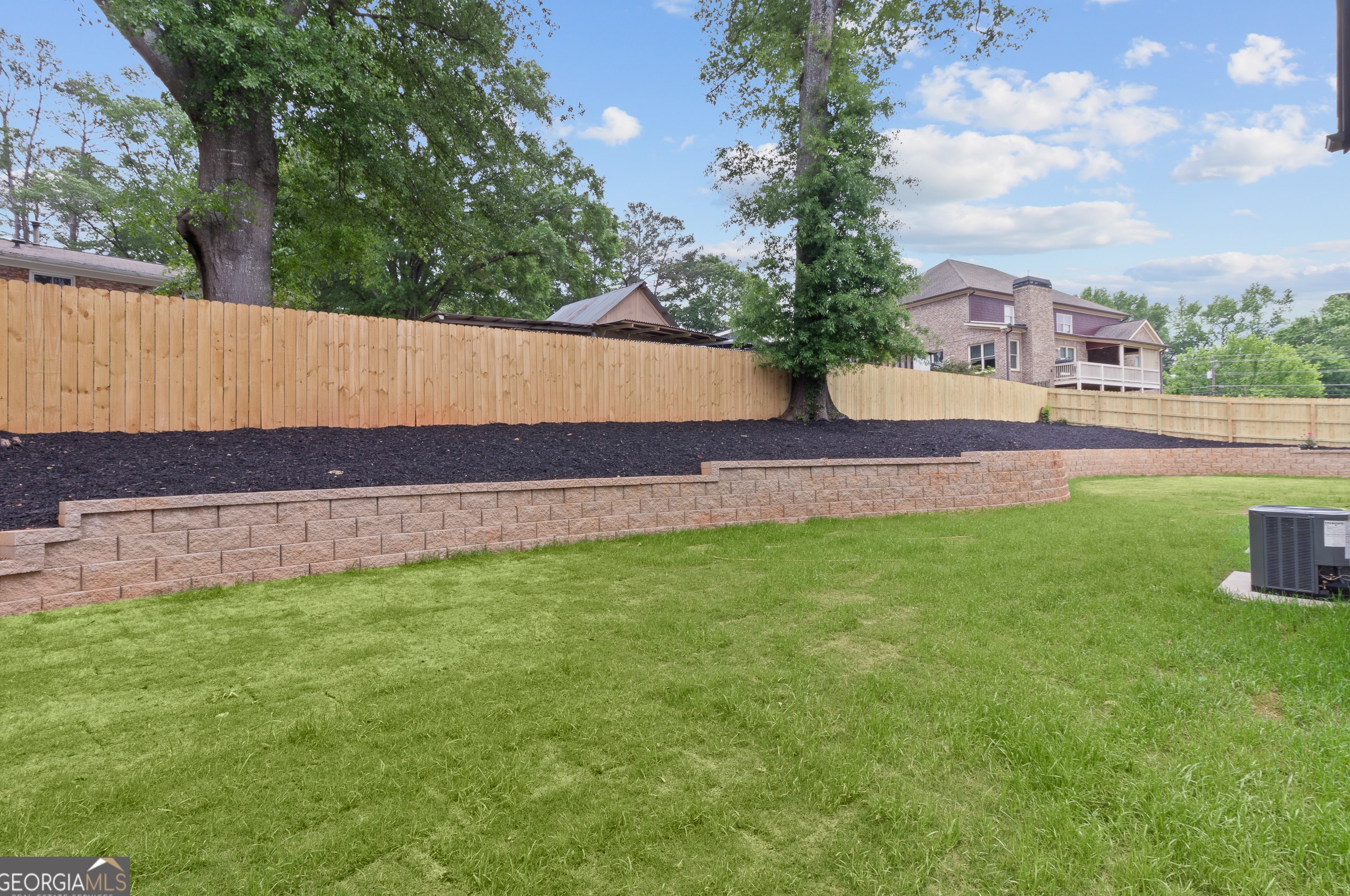 346 Crestview Cir, Roswell GA  30075-3823 exterior