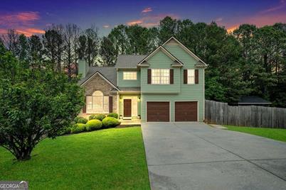 3045 Kennesaw Drive NW - Photo 1
