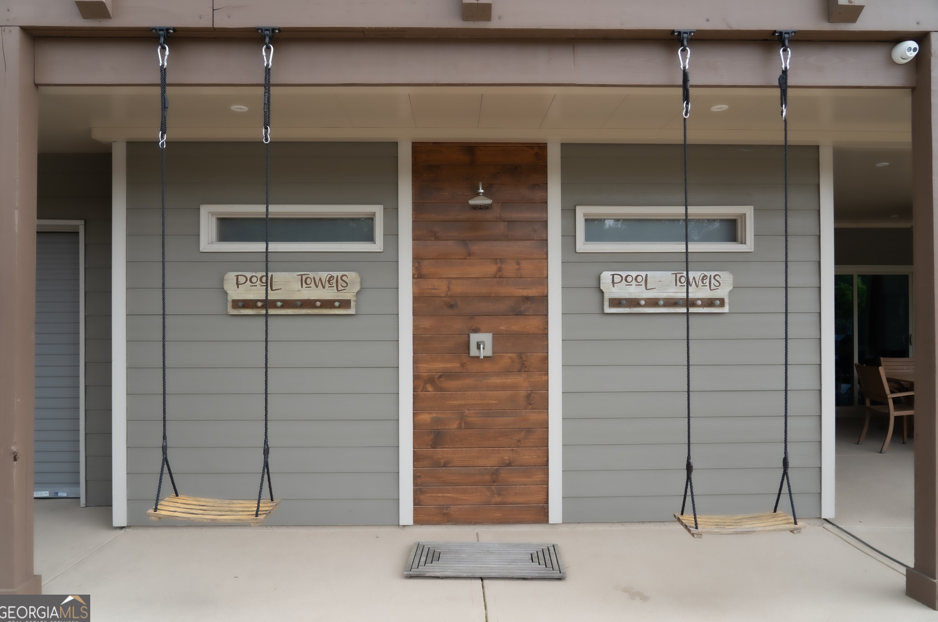 4722 Crestview Way, Flowery Branch GA  30542-3501 exterior