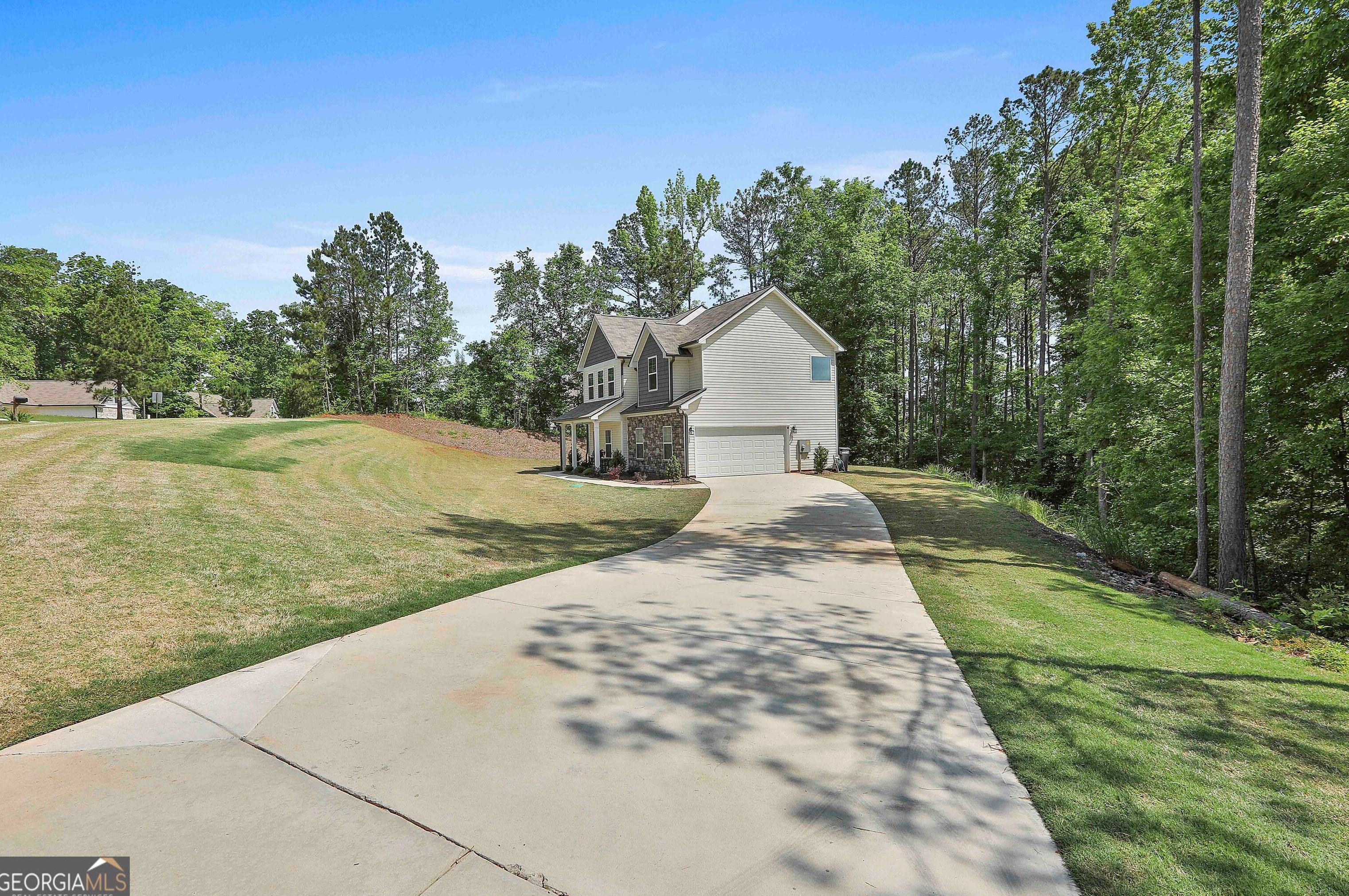 147 Dogwood Ln, Newnan, GA 30263-5561