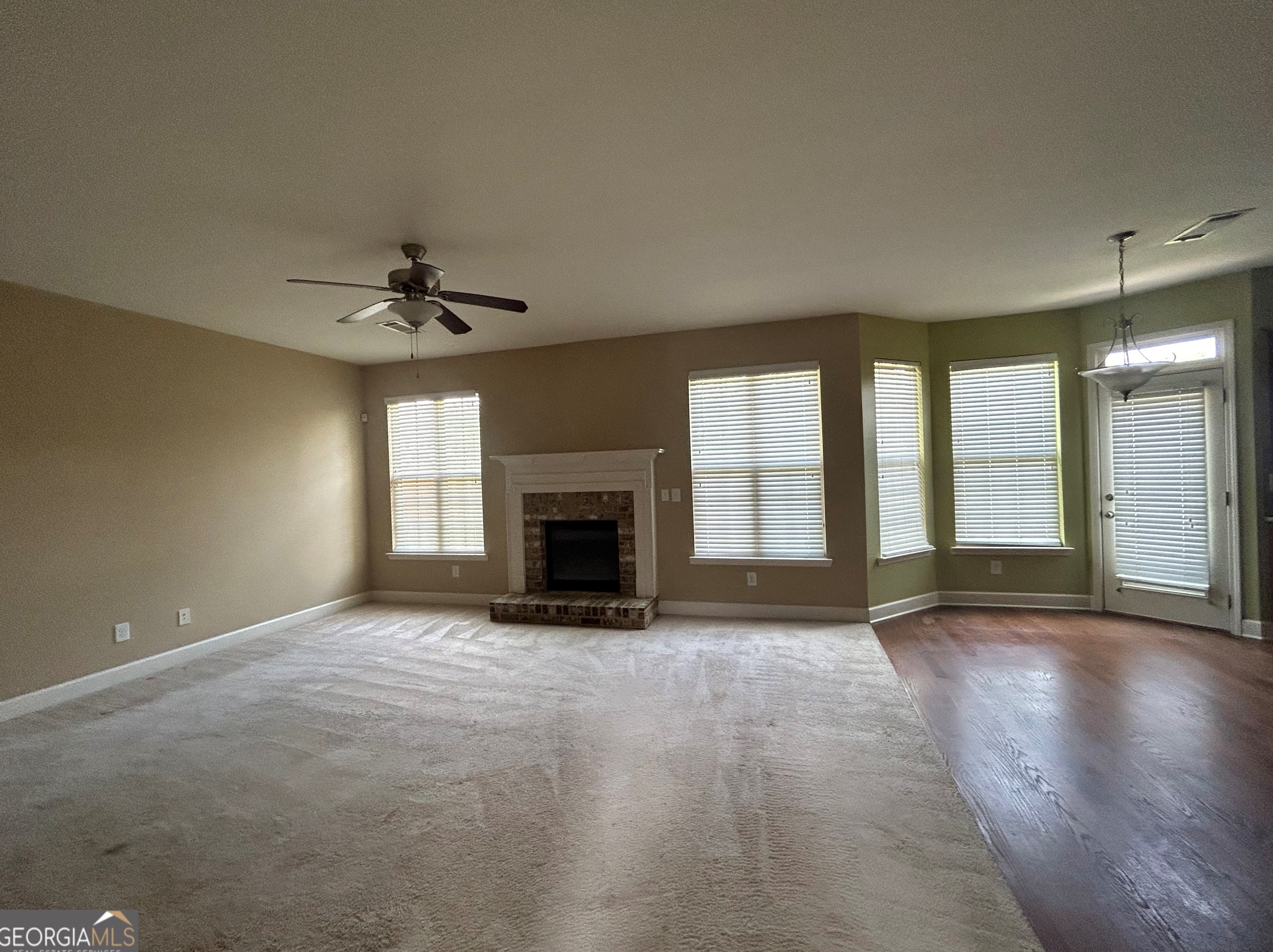 120 Humboldt Dr, Fayetteville, GA 30214