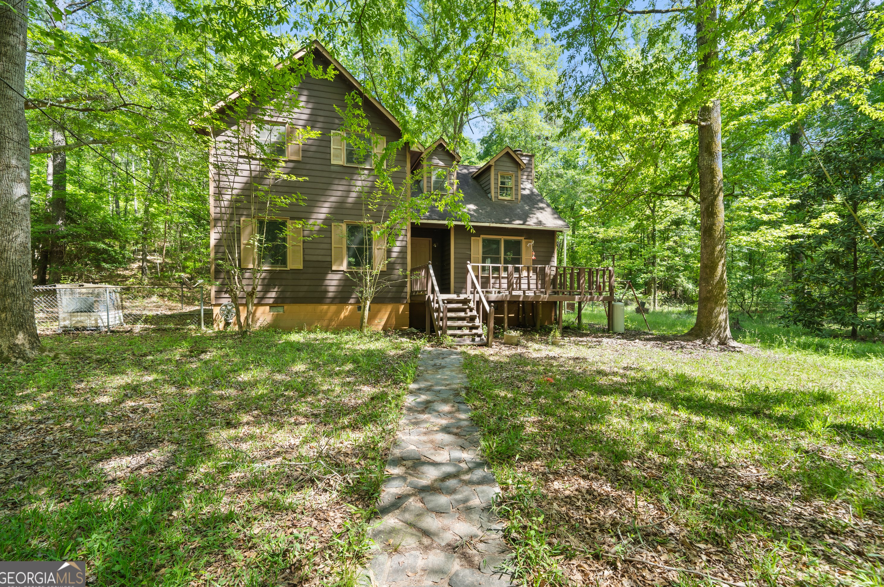 166 Greenwood Dr, Macon, GA 31211-6720