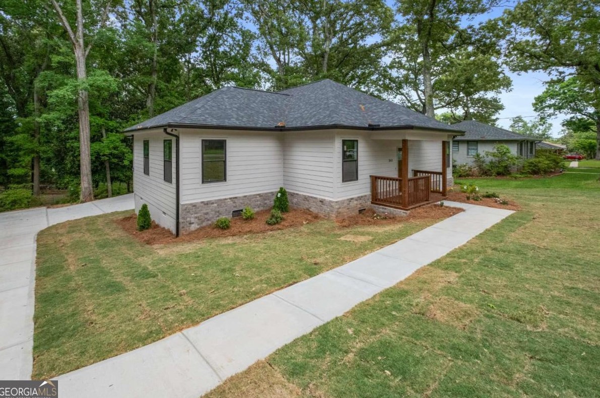 2611 Kimmeridge Dr, East Point, GA 30344-3021