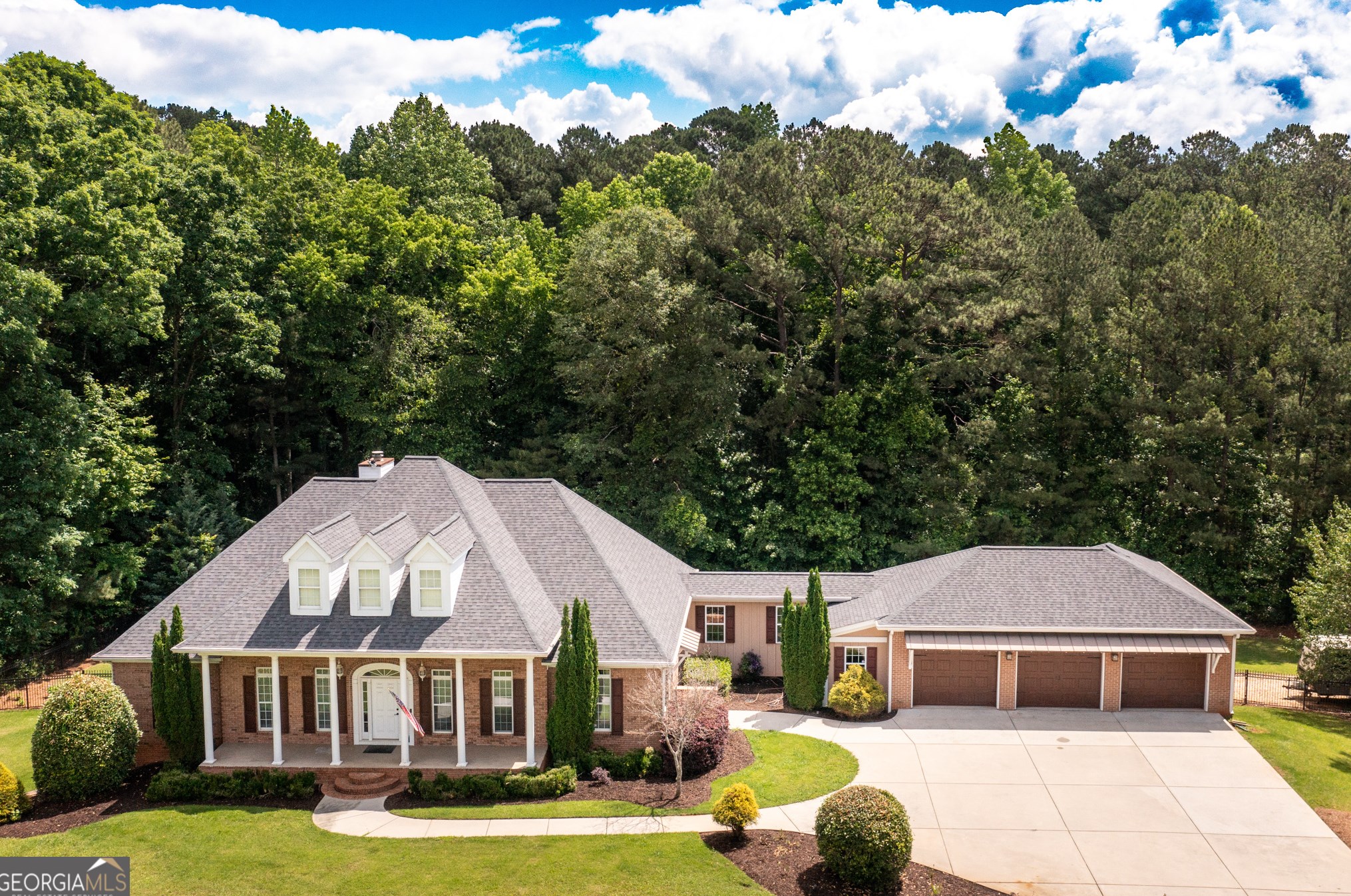 401 Robinson Rd, Peachtree City, GA 30269-1861