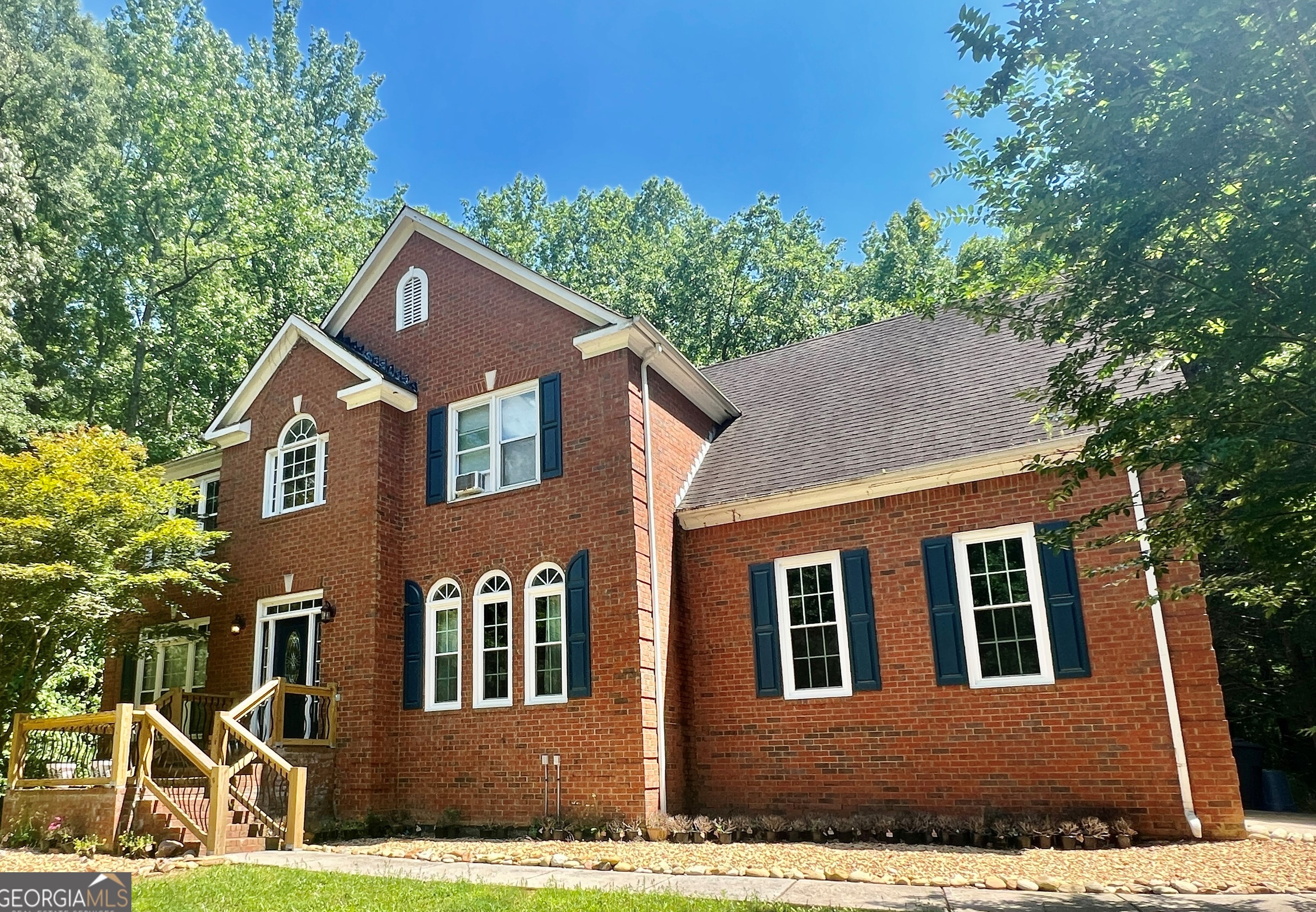 180 Nix Ct, Fayetteville, GA 30214