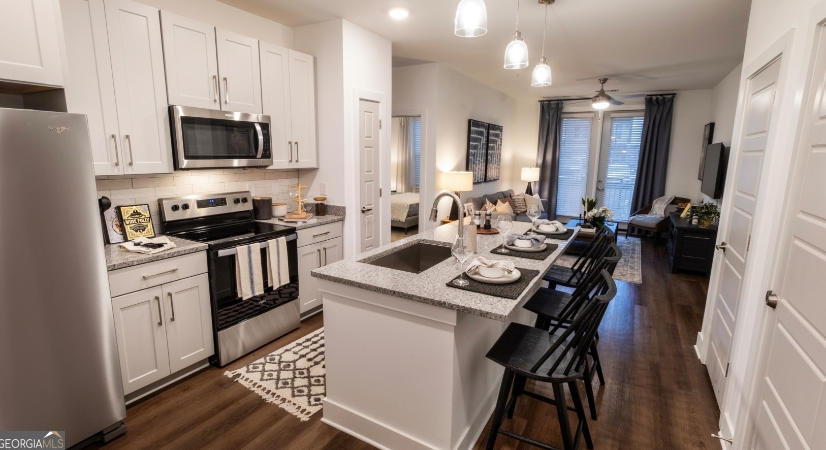 5141 Stone Mountain Hwy, Stone Mountain, GA 30087-3462