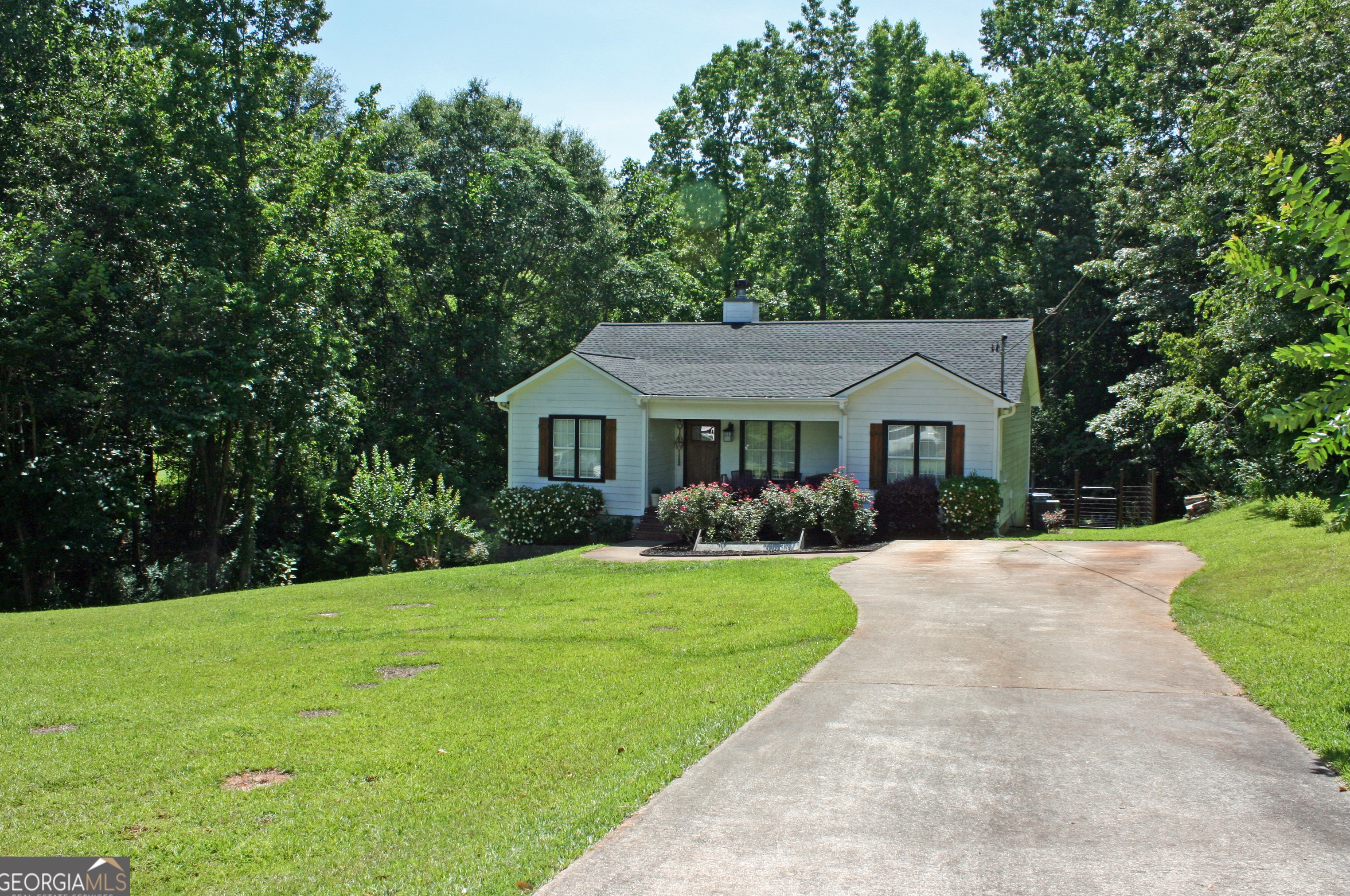 1030 Pine Hill Cir, Watkinsville, GA 30677-2837