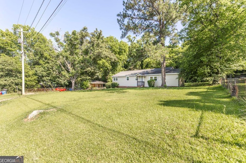 2240 Greenwood Dr, Macon, GA 31211-2510