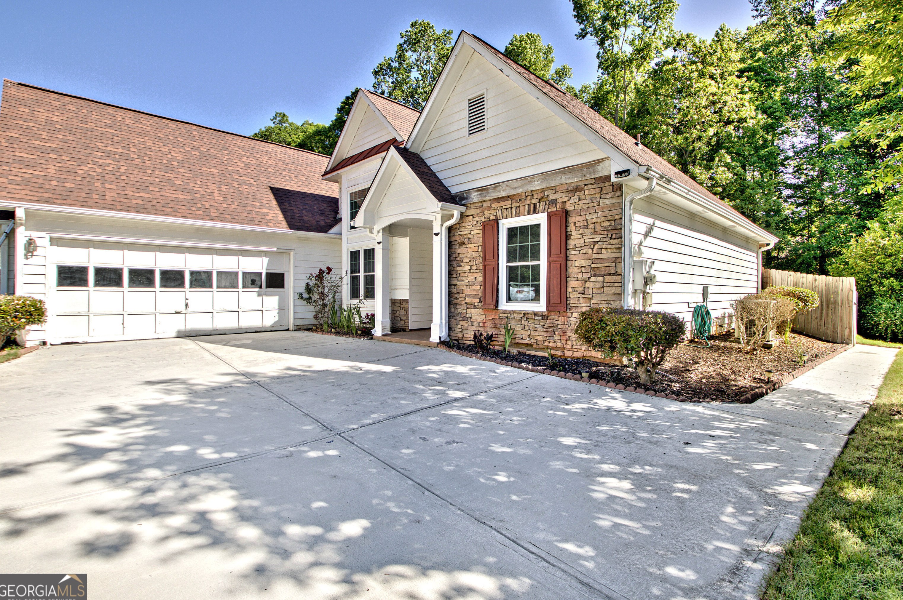 302 Vendella Cir, Peachtree City, GA 30269