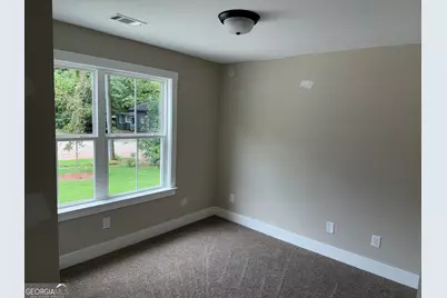 900 B N Parkway, Lagrange, GA 30240 - Photo 4