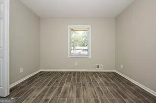 410 Burke Cir, McDonough, GA 30253 - Photo 12