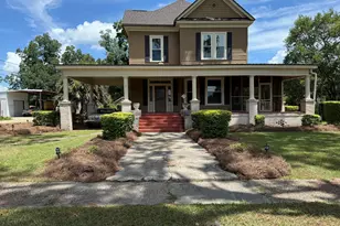 212 Hand Ave W, Pelham, GA 31779 - Photo 1