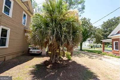 212 Hand Avenue W, Pelham, GA 31779 - Photo 12