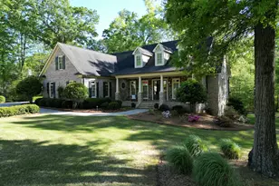 1364 Gentry Ln, Statham, GA 30666 - Photo 4